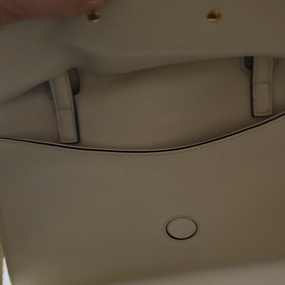 AUTHENTIC GUCCI PURSE - Picture 4 of 12